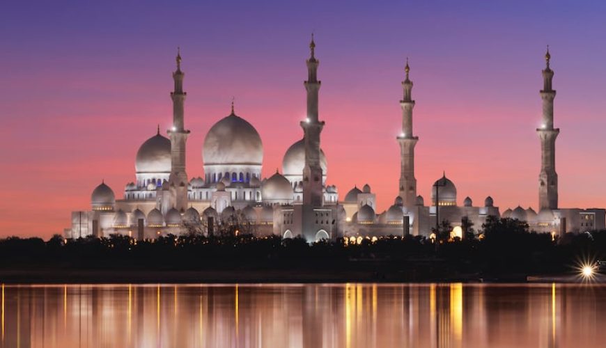 روشنایی دیبا در مسجد بزرگ شیخ زاید