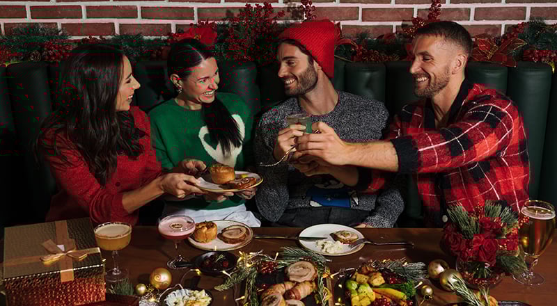 جشن‌های فرح‌بخش فصل تعطیلات کنار ساحل در هتل JA Ocean View