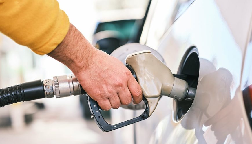 اعلام قیمت‌های جدید بنزین و دیزل در امارات برای دسامبر 2025